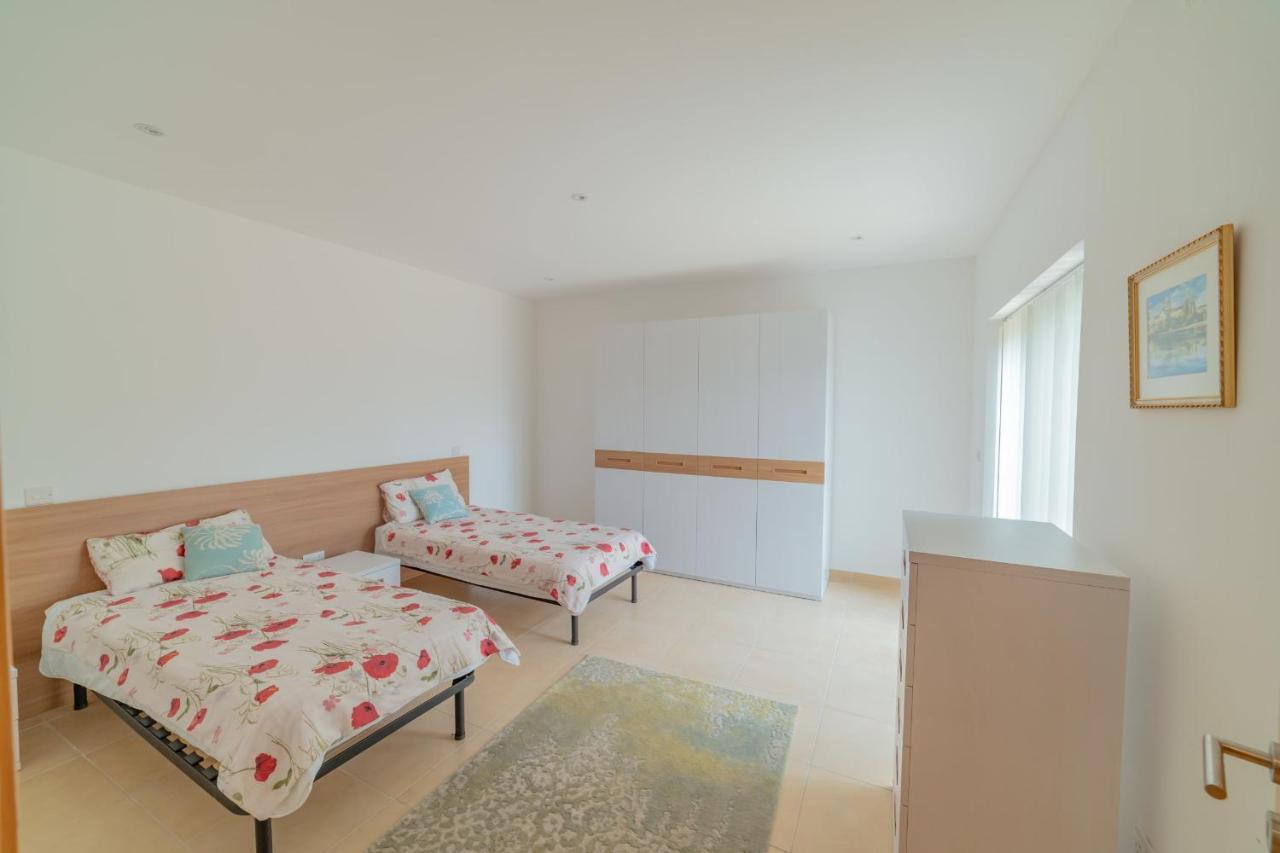 Luxury Seaview & Pool-Hosted By Sweetstay Mellieħa Exteriör bild