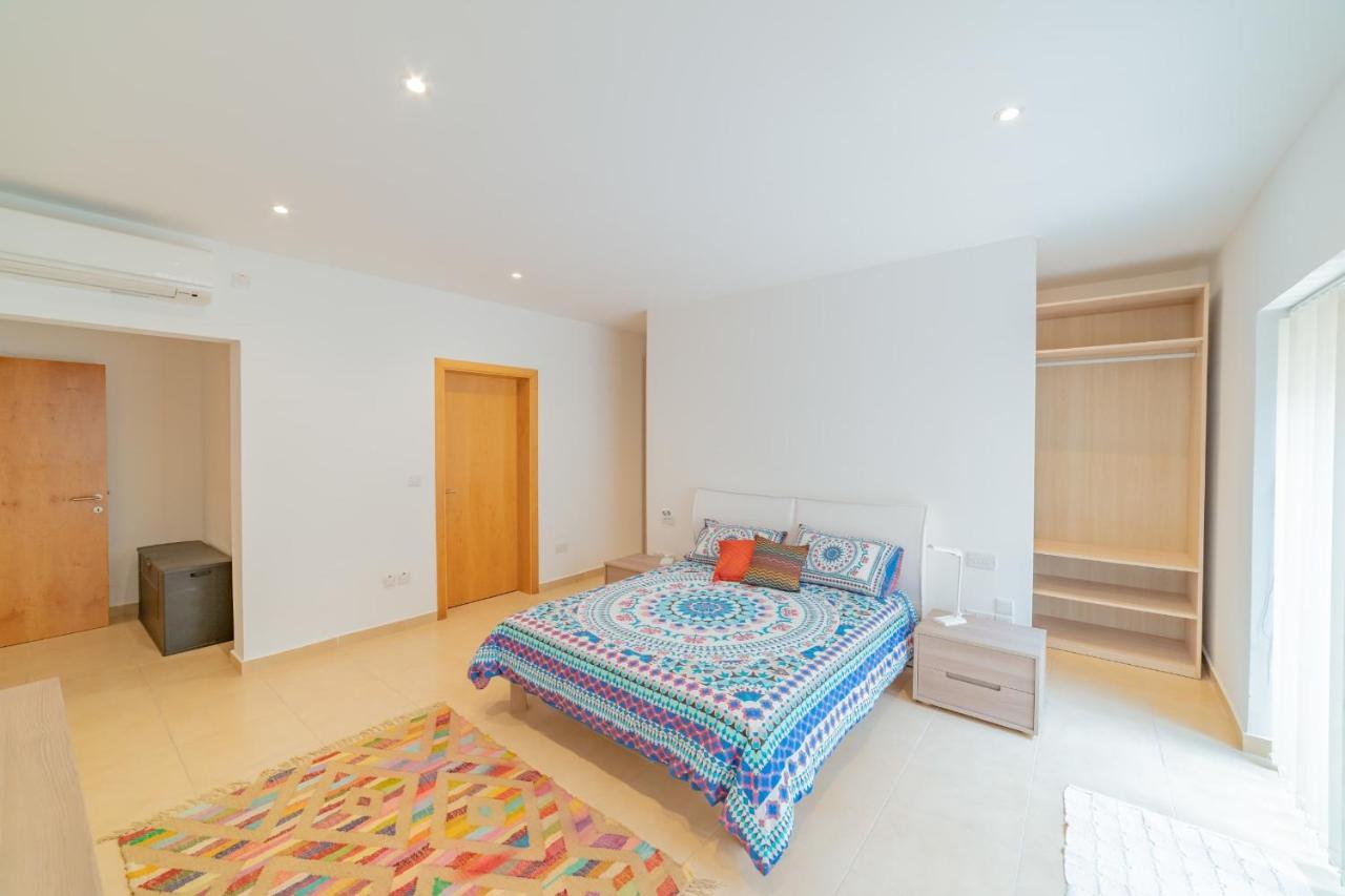 Luxury Seaview & Pool-Hosted By Sweetstay Mellieħa Exteriör bild
