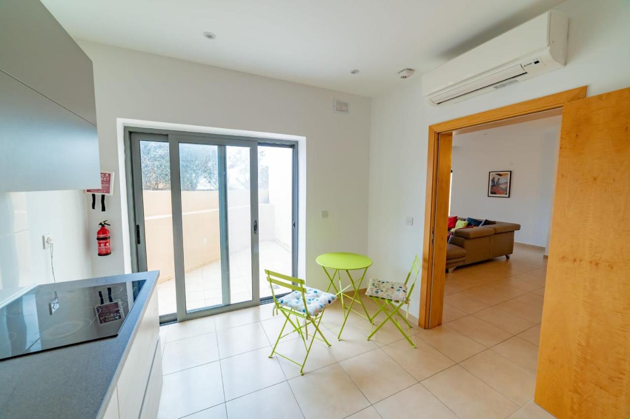 Luxury Seaview & Pool-Hosted By Sweetstay Mellieħa Exteriör bild